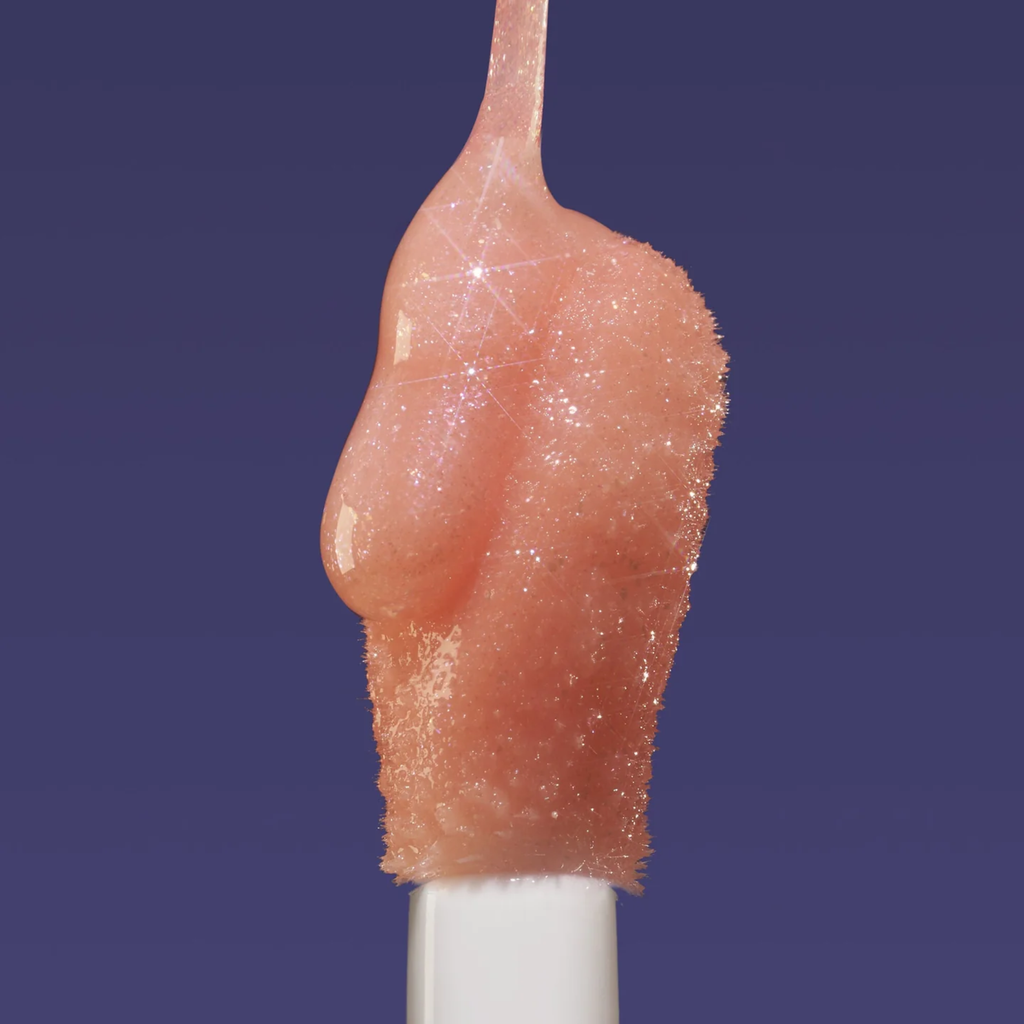 XXL-applicator van e.l.f. Glow Reviver Lip Oil Glimmer met glinsterende lipolie.